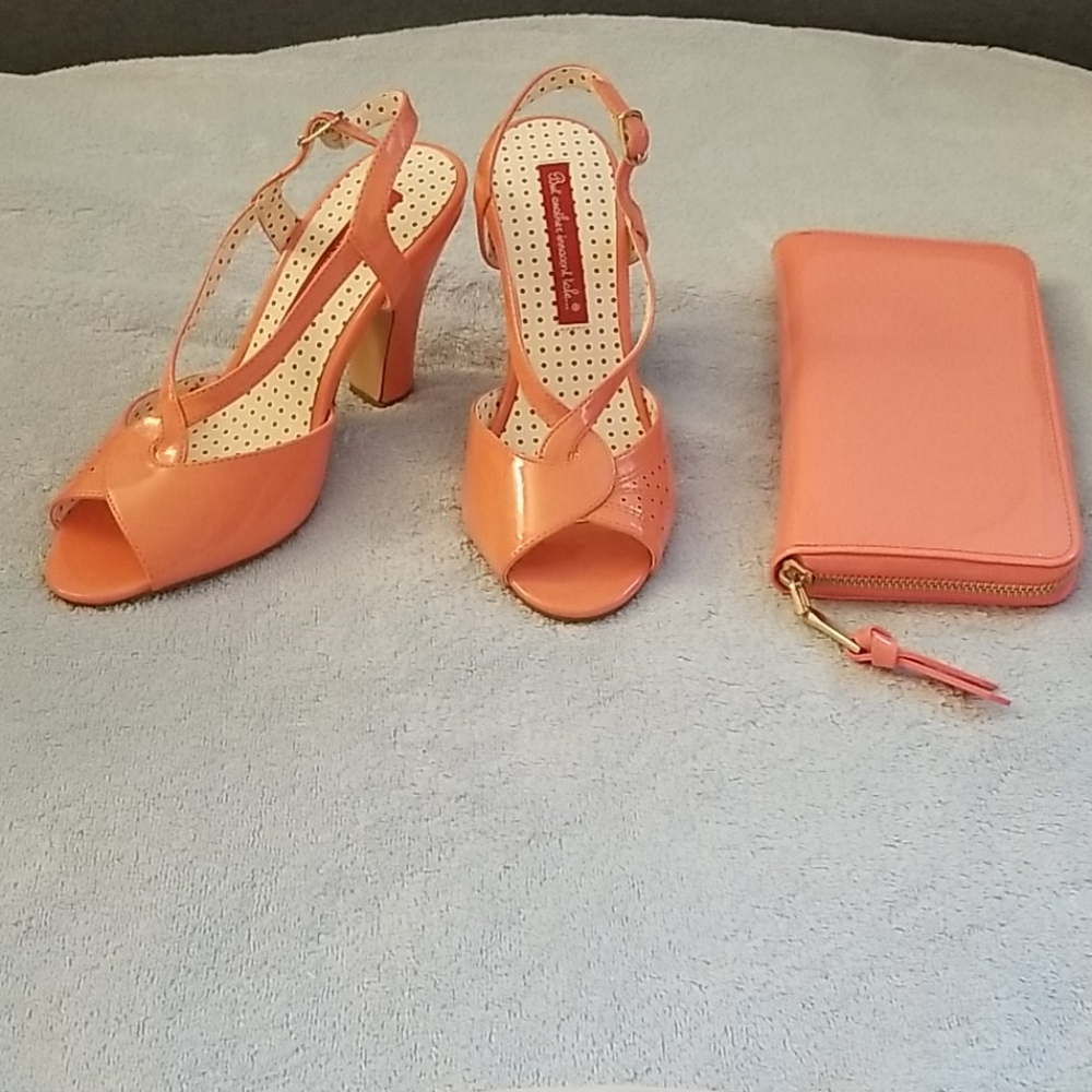 BAIT Peach heels and off brand matching clutch